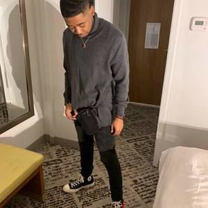 Meet your Posher, Malik